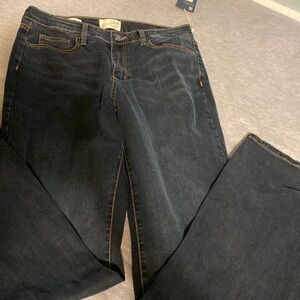 Universal thread jeans